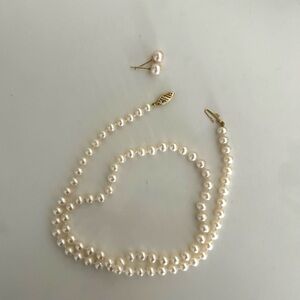 Elegant Pearl Necklace and Earring Set